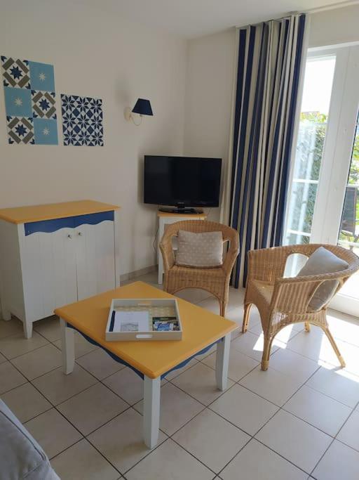 Charmante Maison De Vacances Avec Acces Piscine Talmont-Saint-Hilaire المظهر الخارجي الصورة